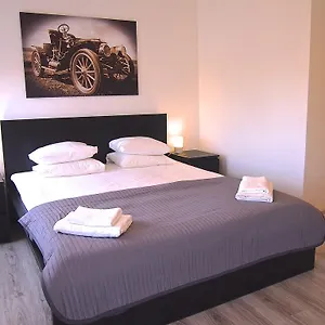 Апартаменты Royal Way Snug - Old Town